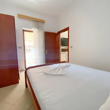 Apartment Mikel's House *